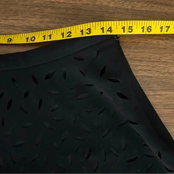 Banana Republic Black Laser Cut Skirt - Picture 6 of 8